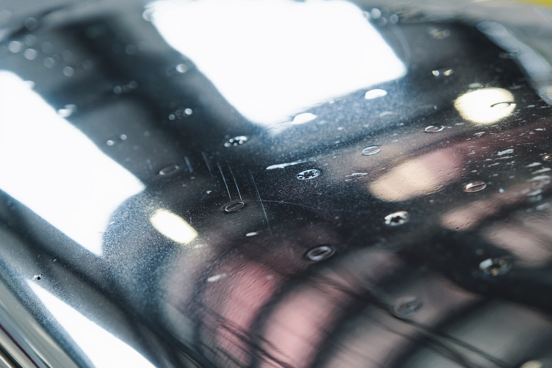 Choosing the Right Mobile Auto Glass Repair Service Provider